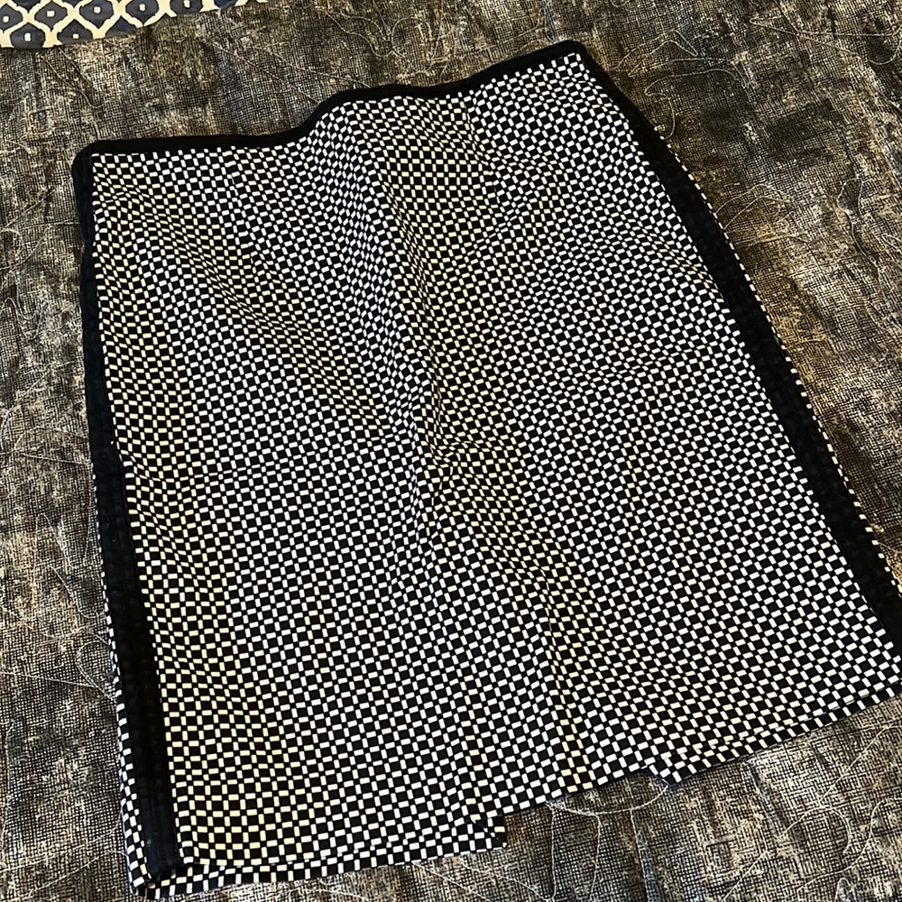 White and Black Pencil Skirt